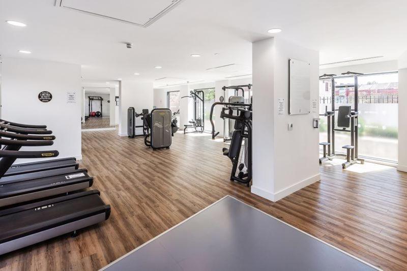 Luxurious Comfy Penthouse - Steps To East Croydon Train Station - Views Exterior foto